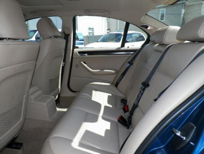 2003 BMW 325 i