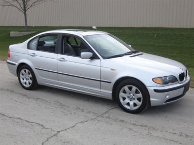 2003 BMW 325  i