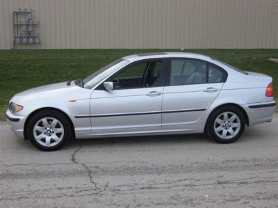 2003 BMW 325  i
