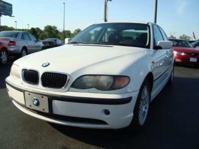 2003 BMW 325  i
