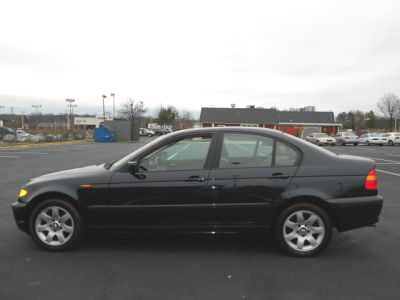 2002 BMW 325  xi