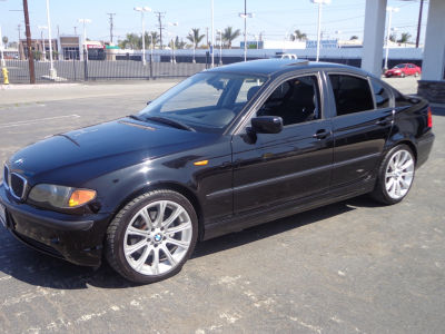 2004 BMW 325  i