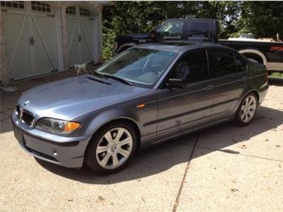 2003 BMW 325  i