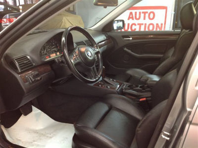 2004 BMW 325 i