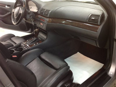 2004 BMW 325 i