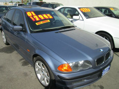 2001 BMW 325  i