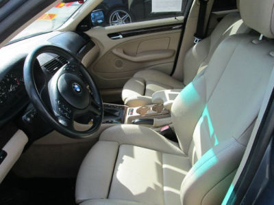2001 BMW 325 i