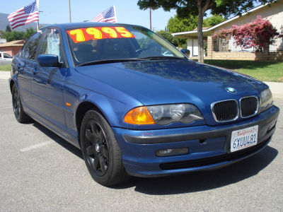 2001 BMW 325  i