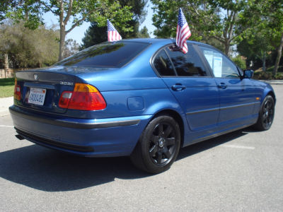 2001 BMW 325 i