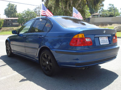 2001 BMW 325 i