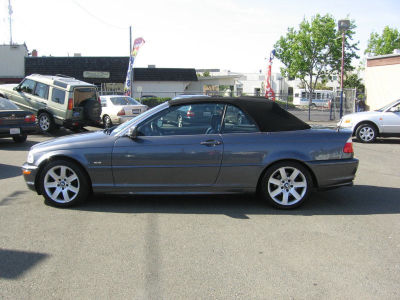 2002 BMW 325  Ci