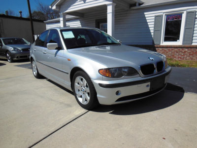 2005 BMW 325 i