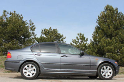 2002 BMW 325 xi
