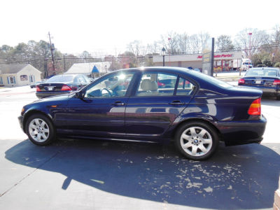 2005 BMW 325 i