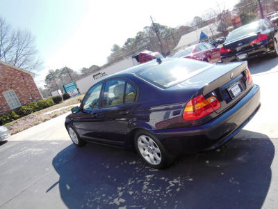 2005 BMW 325 i