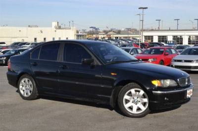 2002 BMW 325 i