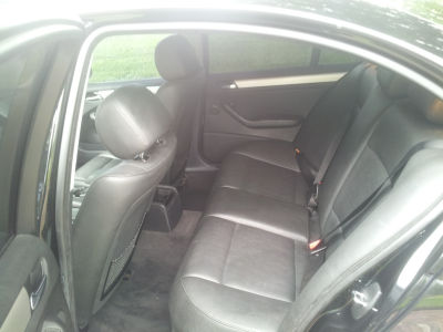 2004 BMW 325 i
