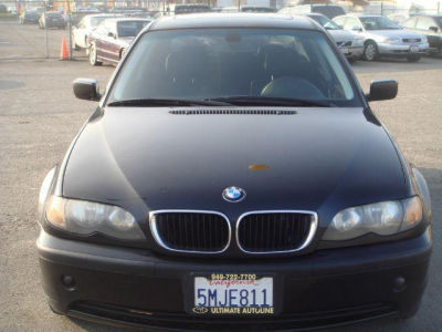2004 BMW 325 i