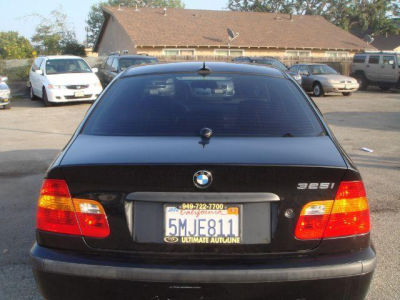 2004 BMW 325 i