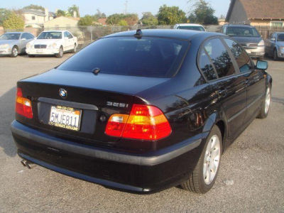 2004 BMW 325 i