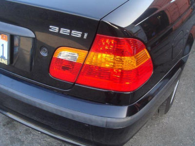 2004 BMW 325 i
