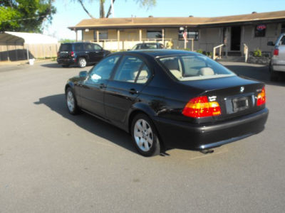 2002 BMW 325 i