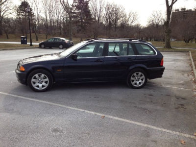 2005 BMW 325 xiT