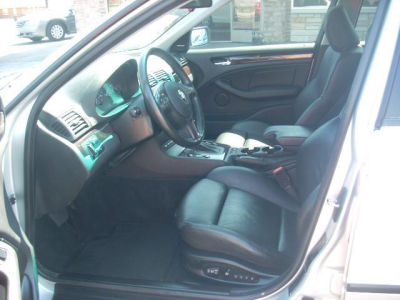 2003 BMW 325 i
