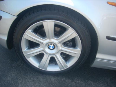 2003 BMW 325 i