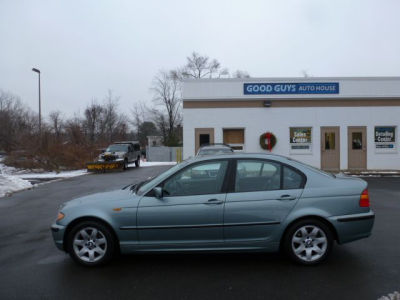 2002 BMW 325  i