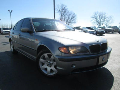 2005 BMW 325  i