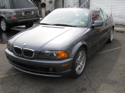 2001 BMW 325  Ci