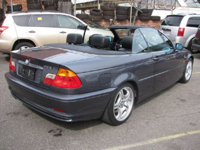 2001 BMW 325  Ci