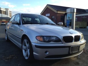 2005 BMW 325 i
