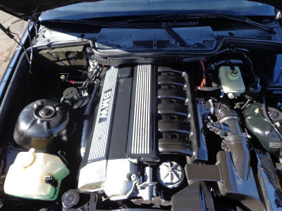 1994 BMW 325  i