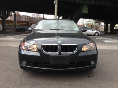 2006 BMW 325  i