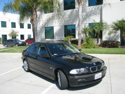 2001 BMW 325  i