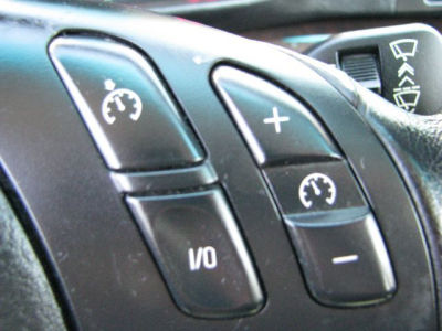 2001 BMW 325  i