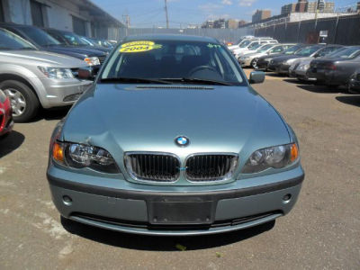 2004 BMW 325 xi