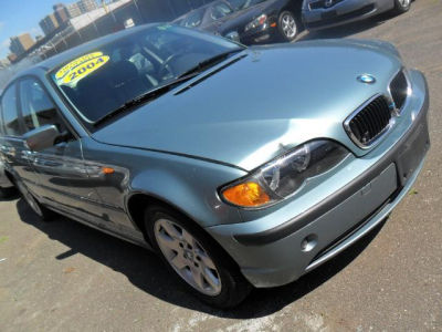2004 BMW 325 xi