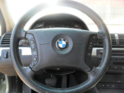 2004 BMW 325 xi