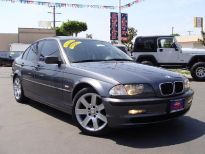 2001 BMW 325 i