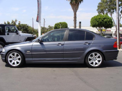 2001 BMW 325 i