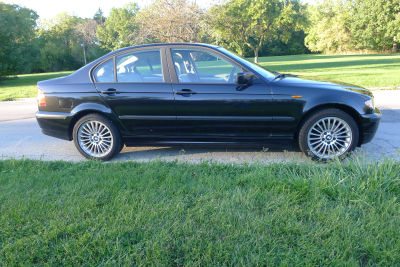 2002 BMW 325 xi