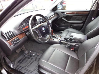 2003 BMW 325 i