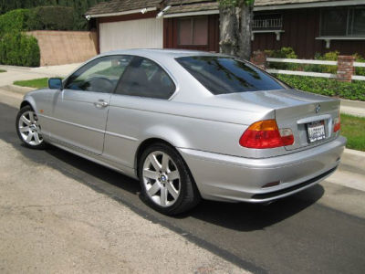 2001 BMW 325  Ci