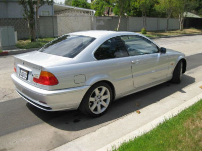 2001 BMW 325  Ci