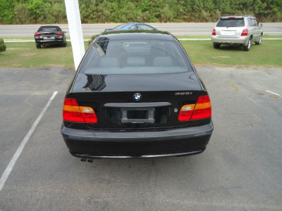 2003 BMW 325 i