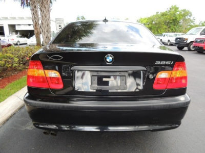 2004 BMW 325 i