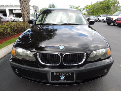 2004 BMW 325 i